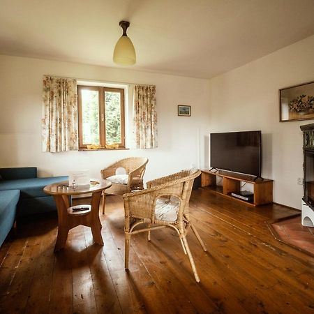 Cottage Bara Bozanov Екстер'єр фото