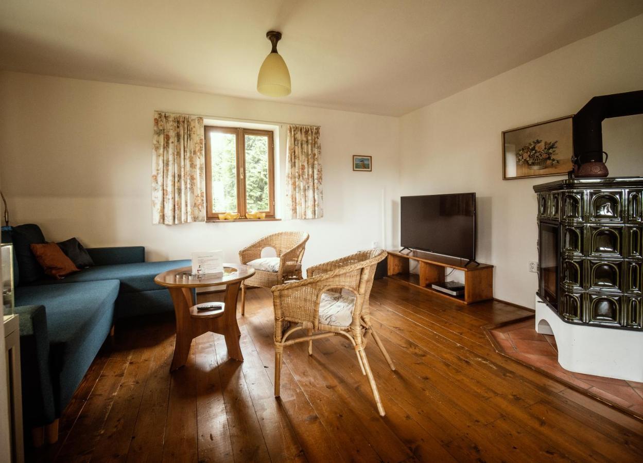 Cottage Bara Bozanov Екстер'єр фото