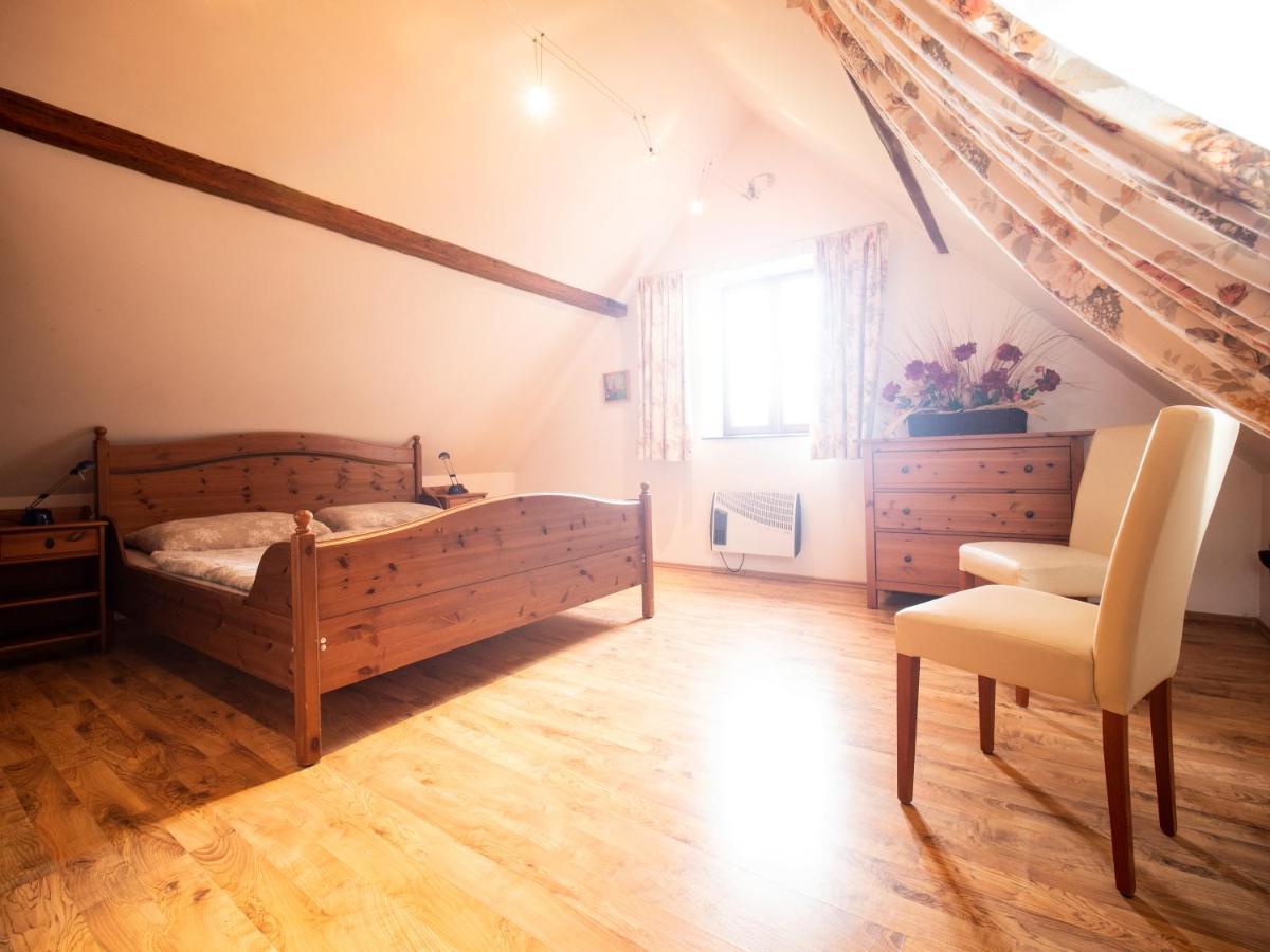 Cottage Bara Bozanov Екстер'єр фото