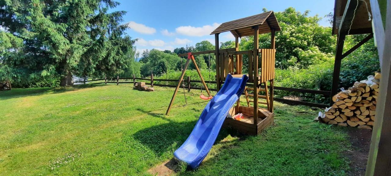 Cottage Bara Bozanov Екстер'єр фото