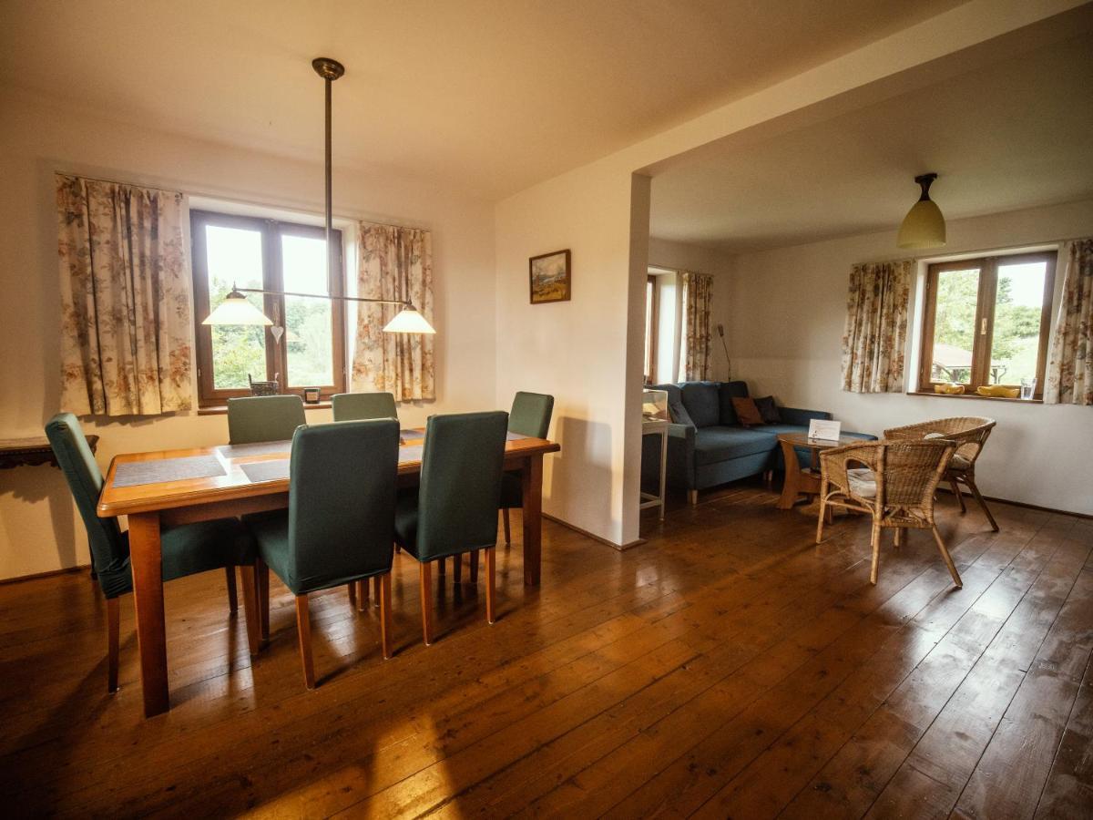 Cottage Bara Bozanov Екстер'єр фото