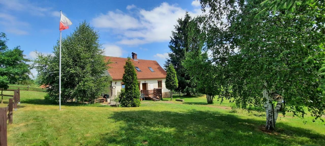 Cottage Bara Bozanov Екстер'єр фото
