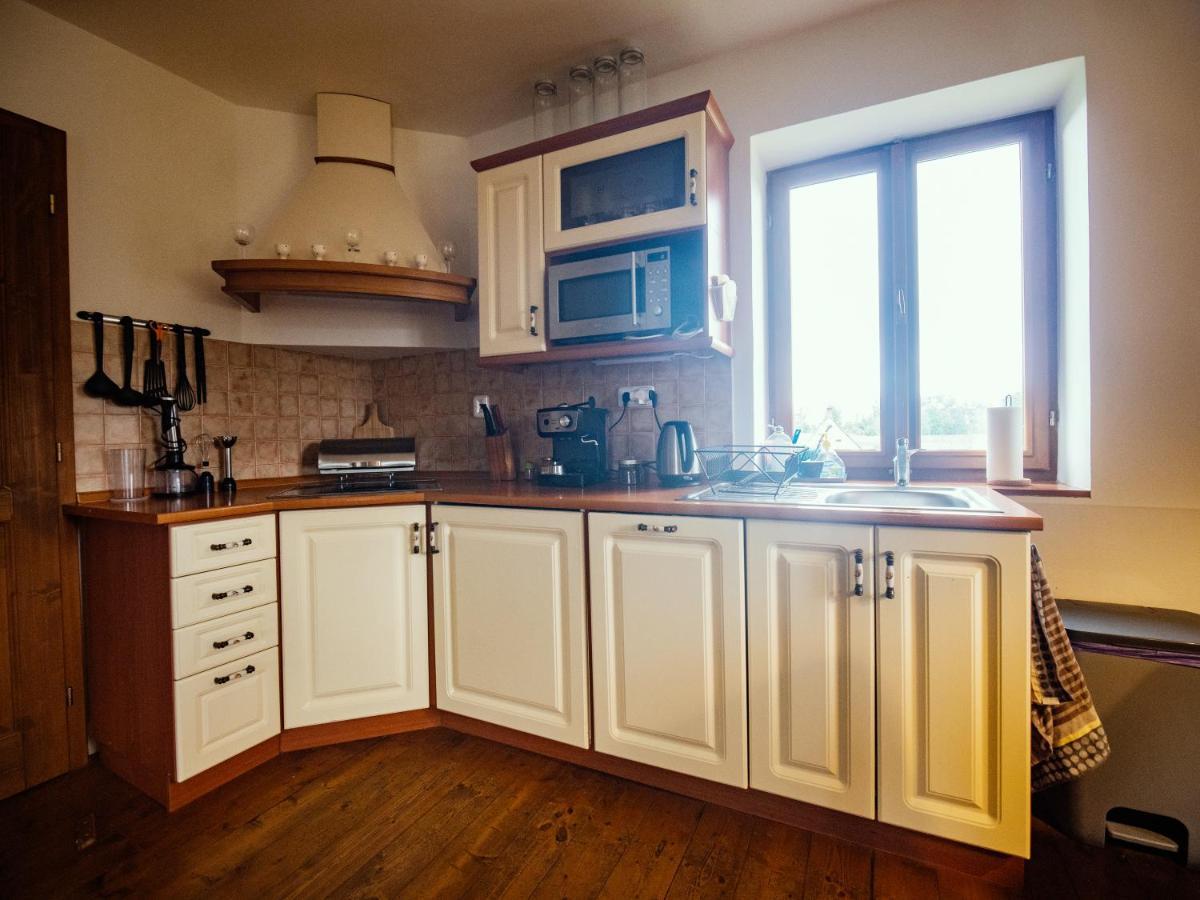Cottage Bara Bozanov Екстер'єр фото